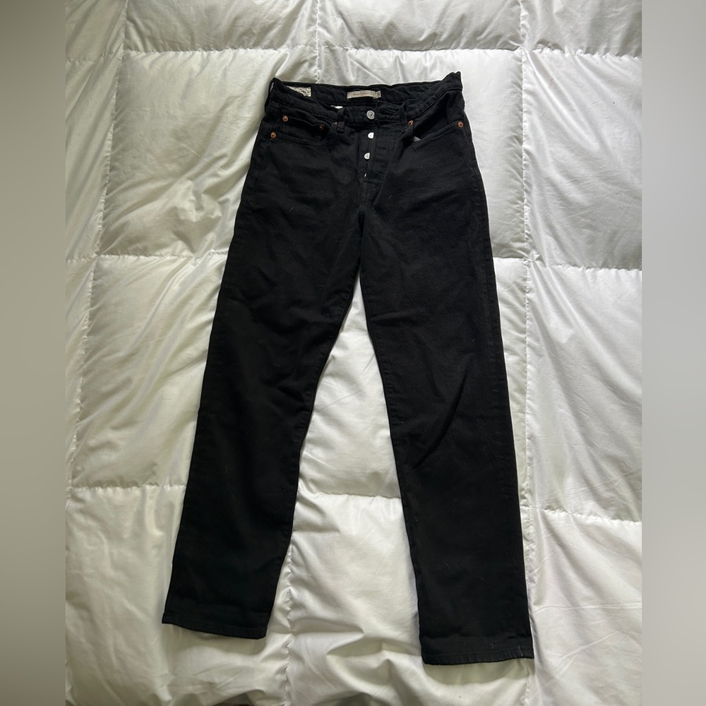 Levis Women’s Wedgie Straight Black Denim Jeans